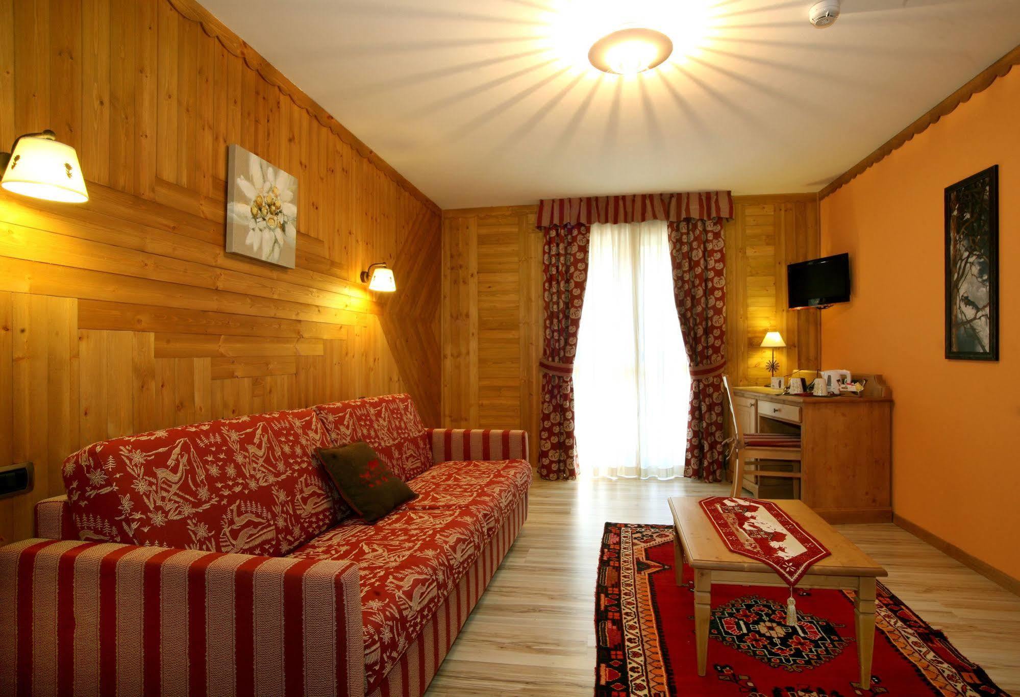 Hotel Boton D'Or & Wellness A Ла-Тюйль Экстерьер фото